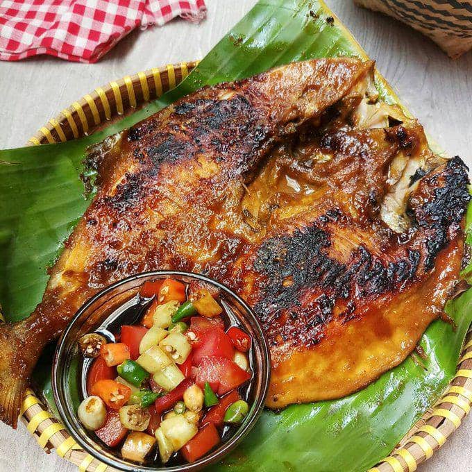 Gilar Gilar: Warung Makan Favorit di Sidanegara yang Selalu Menggigit Lidah